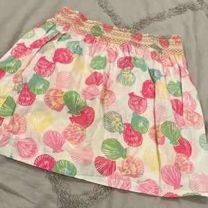 Lilly Pulitzer skirt RUNS BIG